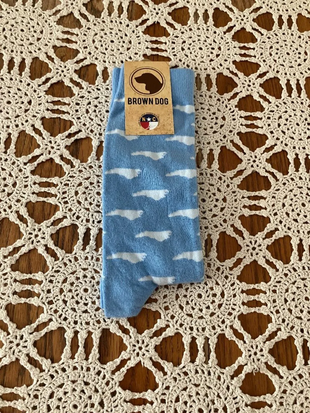 New Men’s Sz. Large Brown Dog Socks Della Blue with Clouds